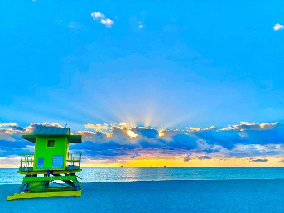 South Beach One Bedroom Condo With Parking Spot Miami Beach Exterior photo